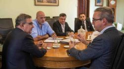 The new governor of Catamarca, Raúl Jalil, the new Minister for Mining, Rodolfo Micone, senior
cabinet members and Lake’s Steve Promnitz