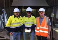 Horizon Board with the first gold from the Boorara gold mine
