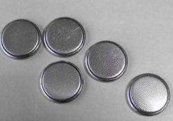 Figure 1 – Coin batteries used for performance tests