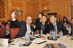 From left: Managing Director and CEO of iProperty Group Mr. Georg Chmiel, Regional General
