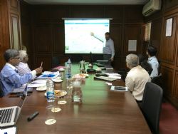 ECT Managing Director Ashley Moore presents to the TEF working group in Kolkata, India during a week long workshop hosted by pyrometallurgical engineering firm MN Dastur. 