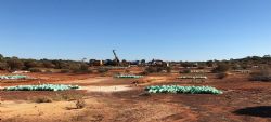 Challenge rig drilling Emu deposit, Bottle Creek April 2018