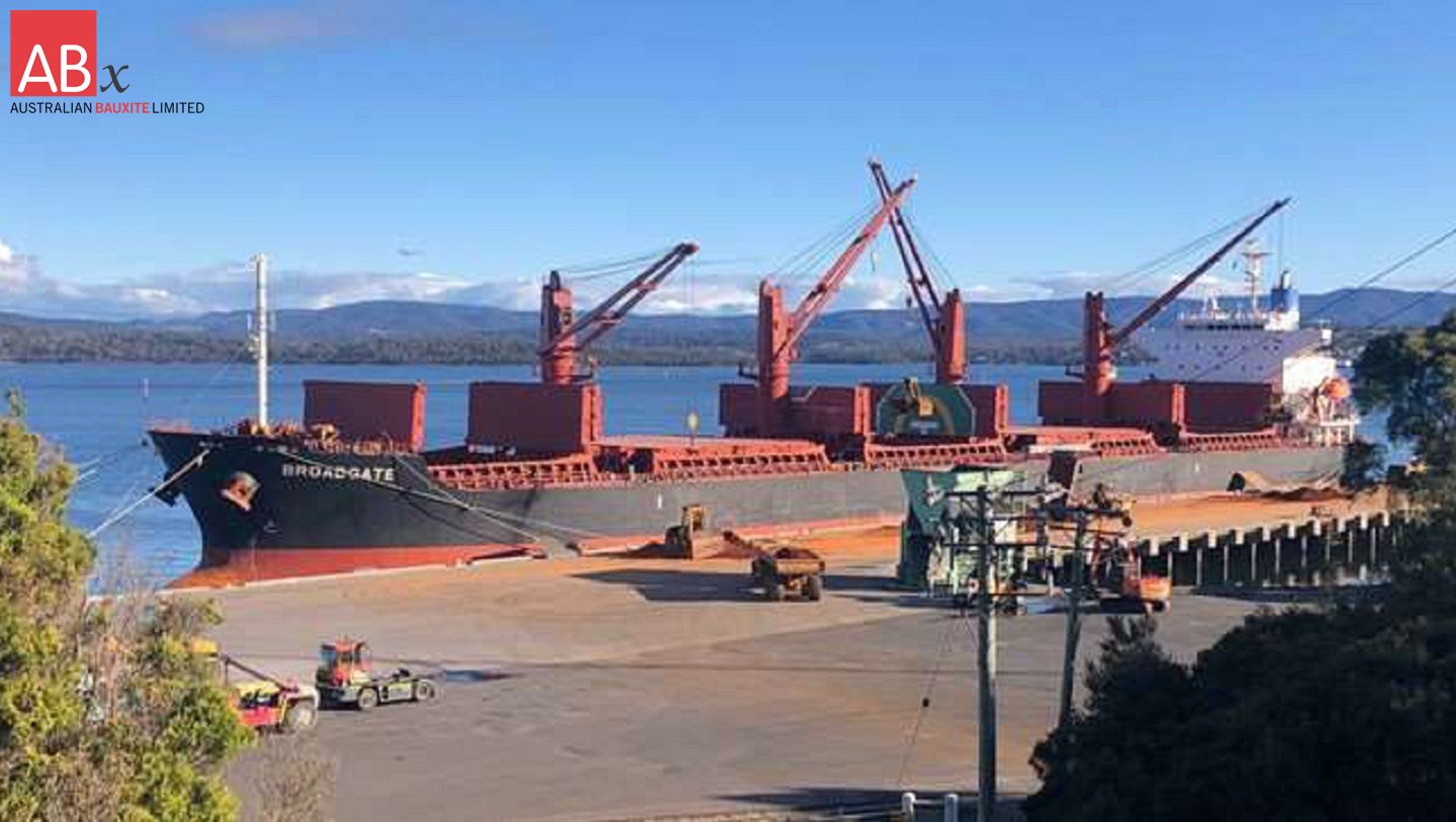 33,400 tonne Bauxite Shipment Despatched from Bell Bay Port, Tasmania