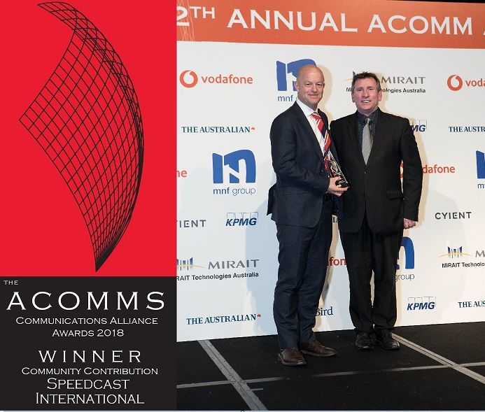 Hamish Lee, VP Sales APAC, Speedcast, receiving Award at the ACOMM Award Ceremony